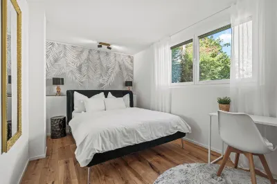 Ebenerdiges- Bodensee- Apartment mit Terrasse und Kleinem Garten