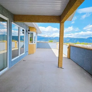 Misty Mountain Inn & Suites