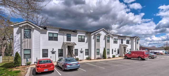 Updated Apt 1 Mi to Western Kentucky University! Hoteles en Bowling Green