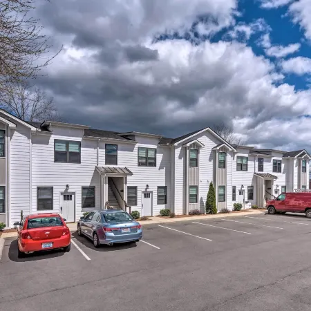 Updated Apt 1 Mi to Western Kentucky University!