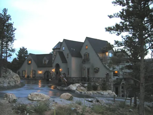 Arrowhead Manor Bed & Breakfast Inn & Event Center Hotels in Evergreen