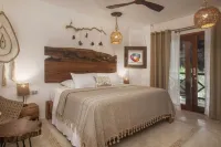El Corazón Boutique Hotel - Adults Only with Pool & Beach Club Access - Scenic