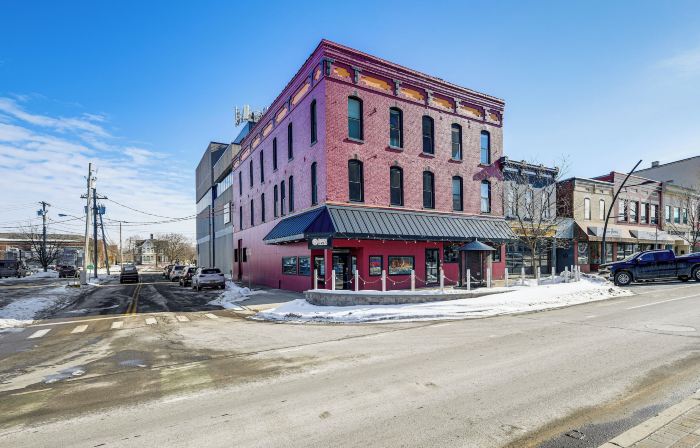 Bring a Pet: Historic Downtown Olean Apartment
