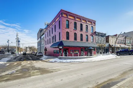 Bring a Pet: Historic Downtown Olean Apartment