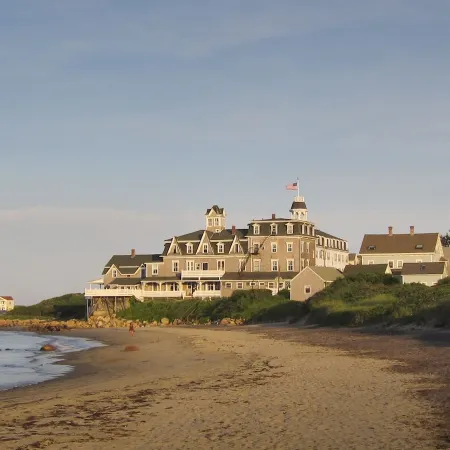 The Blue Dory Inn