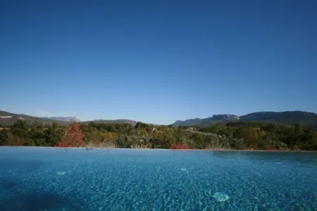 Château les Oliviers de Salettes