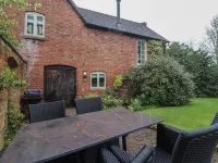 Millpond Bothy Hotels in Hereford