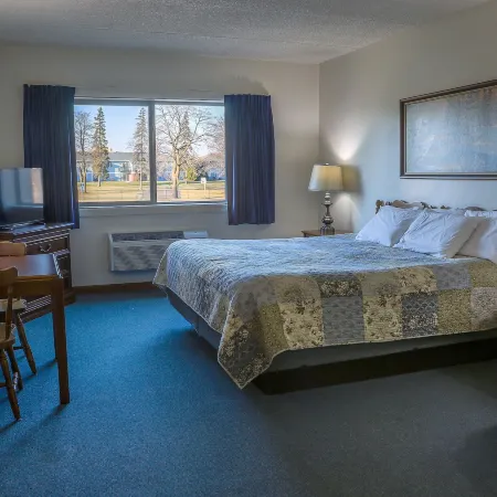 Lighthouse Inn - Two Rivers