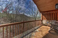 กระท่อม Hidden Springs พร้อมอ่างน้ำร้อน, 2 ไมล์ ถึง Dollywood - พร้อมWifi