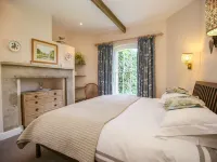 West Lodge Hotels in Rockbourne