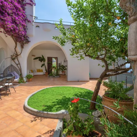 Estate4Home - Villa Field