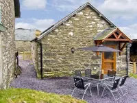 Ty Isaf Penrhyddion