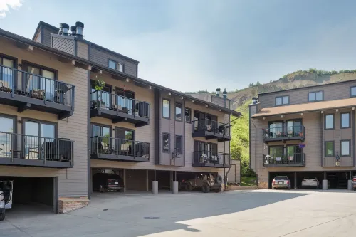 D2 Upper Woodbridge 2Br Condo 2 Bedroom Condo by RedAwning Hotel a Snowmass Village