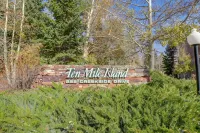 B207 Ten Mile Island 2Br 2Ba Condo - parking