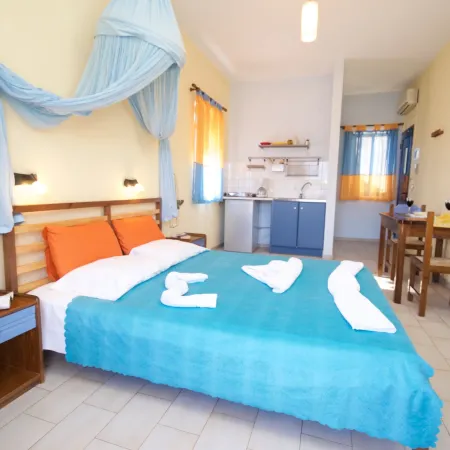 Kalypso Studios & Apartments