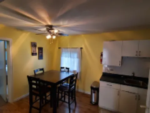 Comox Valley Inn & Suites Hotels in Courtenay