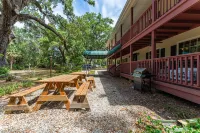 The Chassahowitzka Hotel Hotels in Homosassa