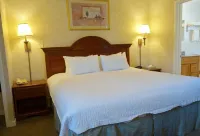 Monument Mountain Motel - Parkplatz