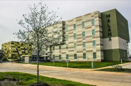 Malana Hotels & Suites Отели в г. Котулла