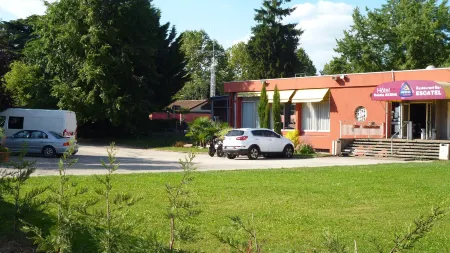 Cit'Hotel Escatel Отели в г. Шарне-ле-Макон