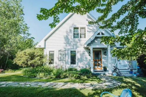 Finger Lakes Home w/ Private Pool & Lake Views! - que admiten mascotas