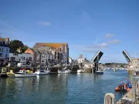 Mermaid House Hotels in Portland