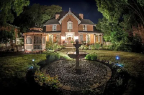 The Steamboat House Bed & Breakfast فنادق في 