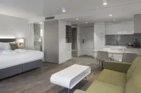 Base Nyon Hotels in Nyon