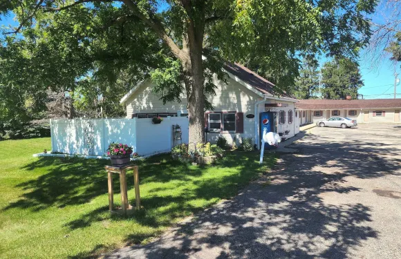 白色山谷汽車旅館