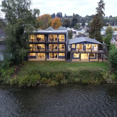 Chateau Riverside