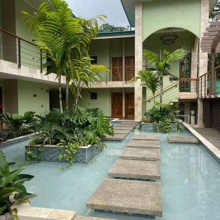 Hotel Mi Linda Tierra