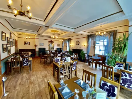 The Hand Hotel Отели рядом с достопримечательностью «Blackwood's»