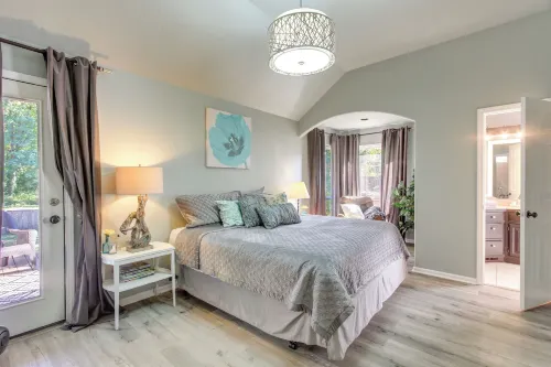 Pet-Friendly Home w/ Yard, 2 Mi to Autzen Stadium
