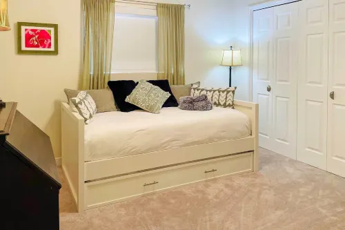 Lake Powell Views: Mid-Century Home in Page