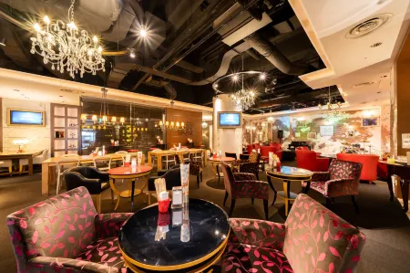 Hotel Terrace The Square Hitachi Отели рядом с достопримечательностью «Kujihama Beach»