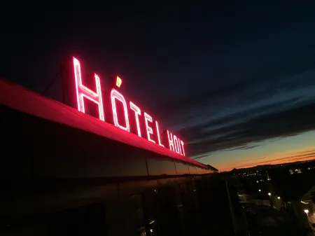 Hotel Holt - The Art Hotel Отели рядом с достопримечательностью «Исландский университет»