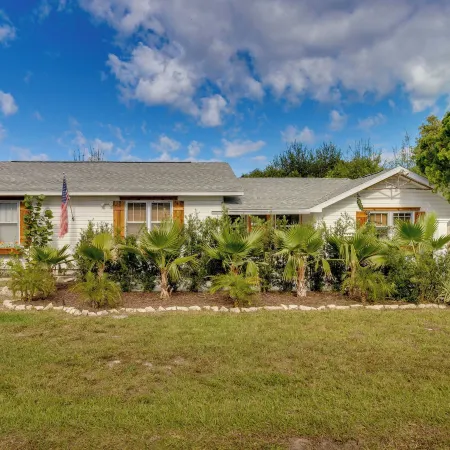 Mount Dora Home: Private Pool, Spa & Tropical Bar!