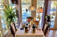 Hotell Tussilago I Essunga Hotels in Grastorp