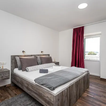 Apinelo Port Rooms