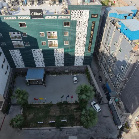 Chhavi Hotels