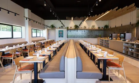 Paxton Paris MLV Отели в г. Феррьер-ан-Бри