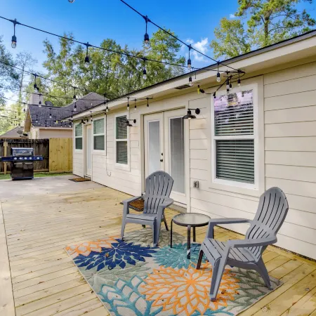Dog-Friendly Home in the Woodlands w/ Fenced Yard!