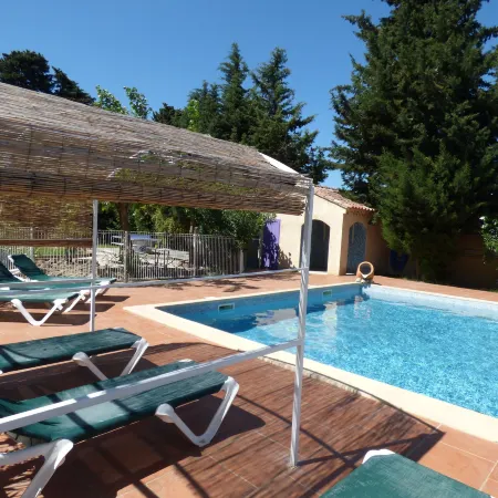 Appart'Hotel Festival Sud Aqua - Avignon TGV