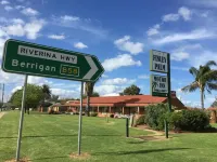 The Finley Palm Motor Inn Hotels in Barooga