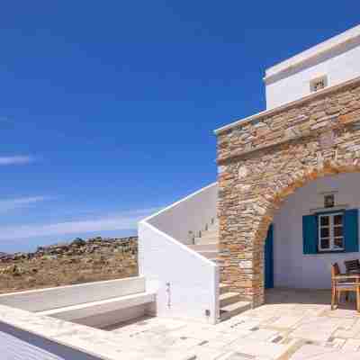 Akre, Marlas Tinos Others