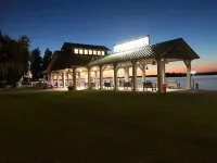 Cozy, Clean, Convenient and Spacious 3-bedroom apartment in beautiful Clayton. Hotels in Clayton