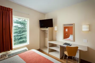 Anchorage, AK - Midtown Hotels near Alaska Zoo
