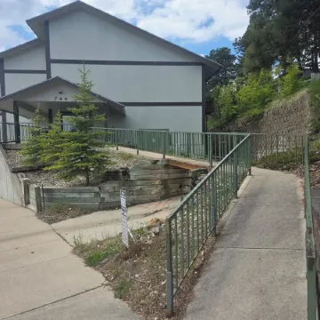 2 King Suites w/Private Baths, Near Deadwood & Terry Peak, Black Hills City View