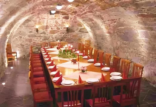 2. 란트호텔 투름셴..