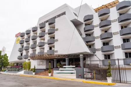 Hotel Plaza del Sol